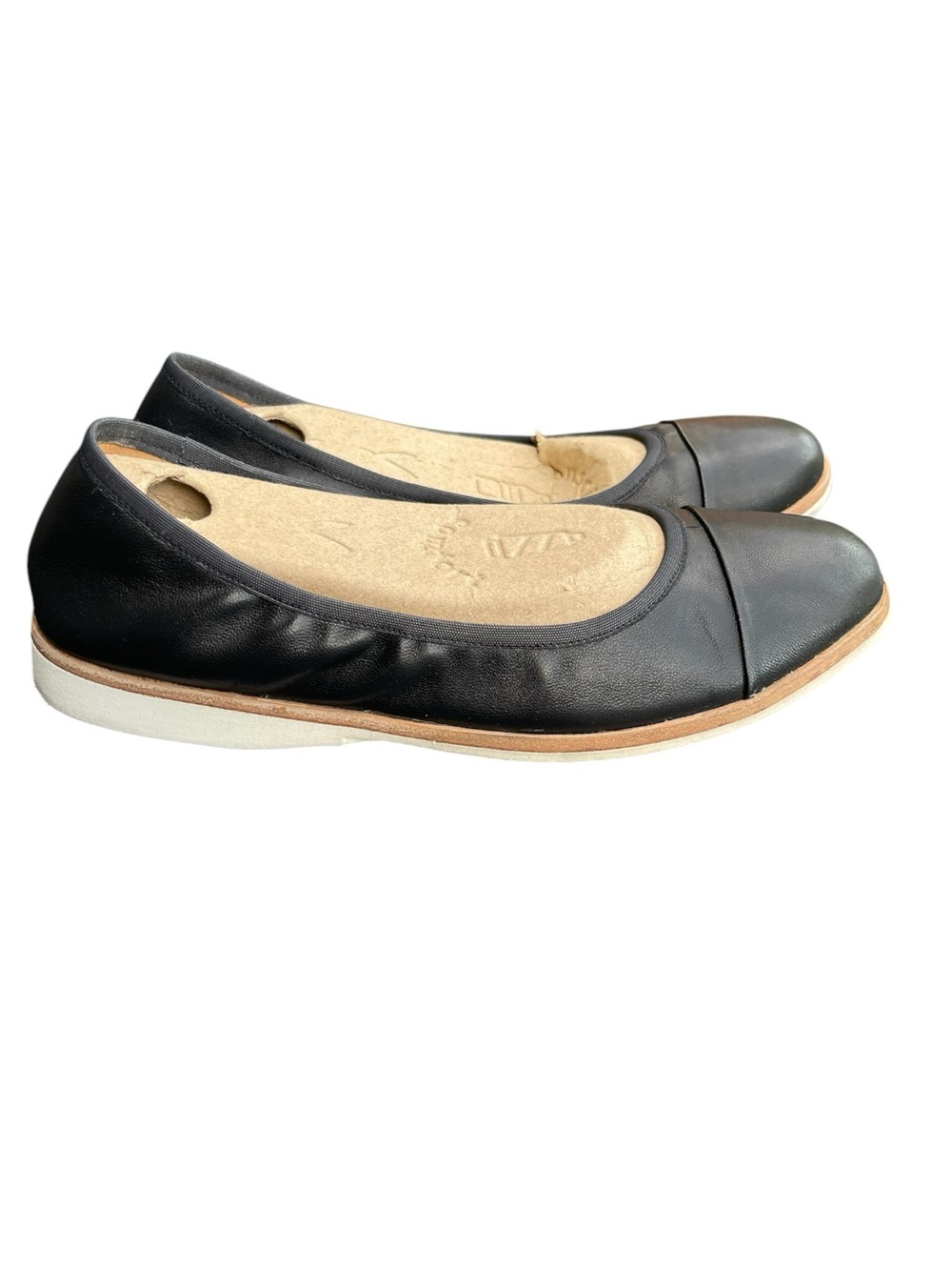 Rollie Australia Black Leather White Rubber Sole Ballet Flat (7.5/8)